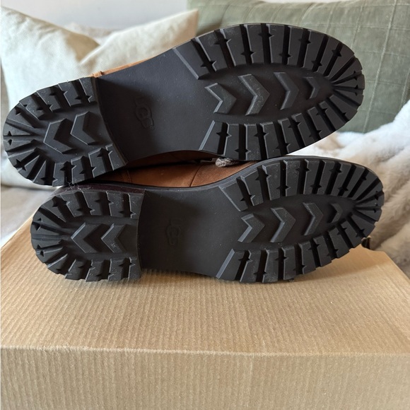 Cozy Brown Shearling-Lined Boots - Picture 6 of 7